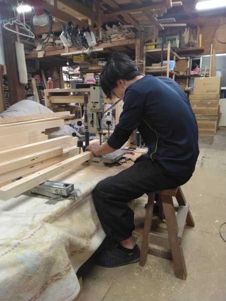 社寺と調和する木製の覆屋づくり